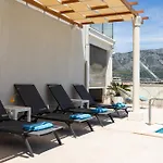 Apartman Sandra Solitudo I