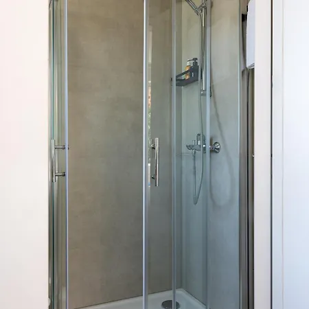 アパート Sandra Solitudo I ドゥブロブニク