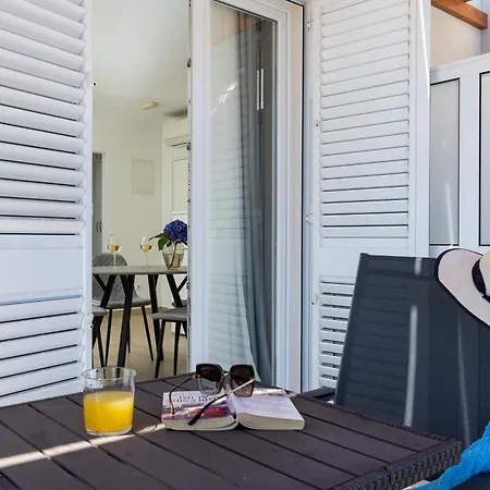 Appartement Sandra Solitudo I *