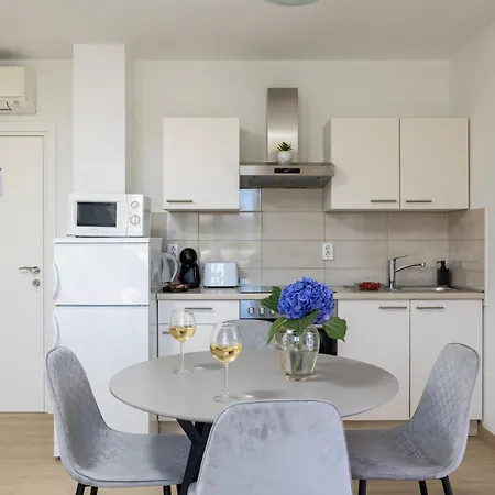 Sandra Solitudo I ドゥブロブニク