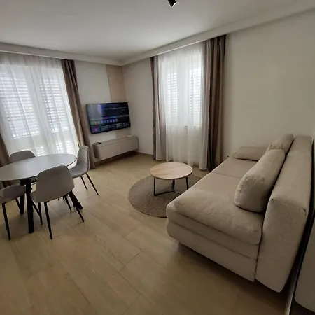 Apartmán Sandra Solitudo I *