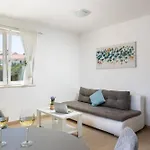 Sandra Solitudo I Apartment